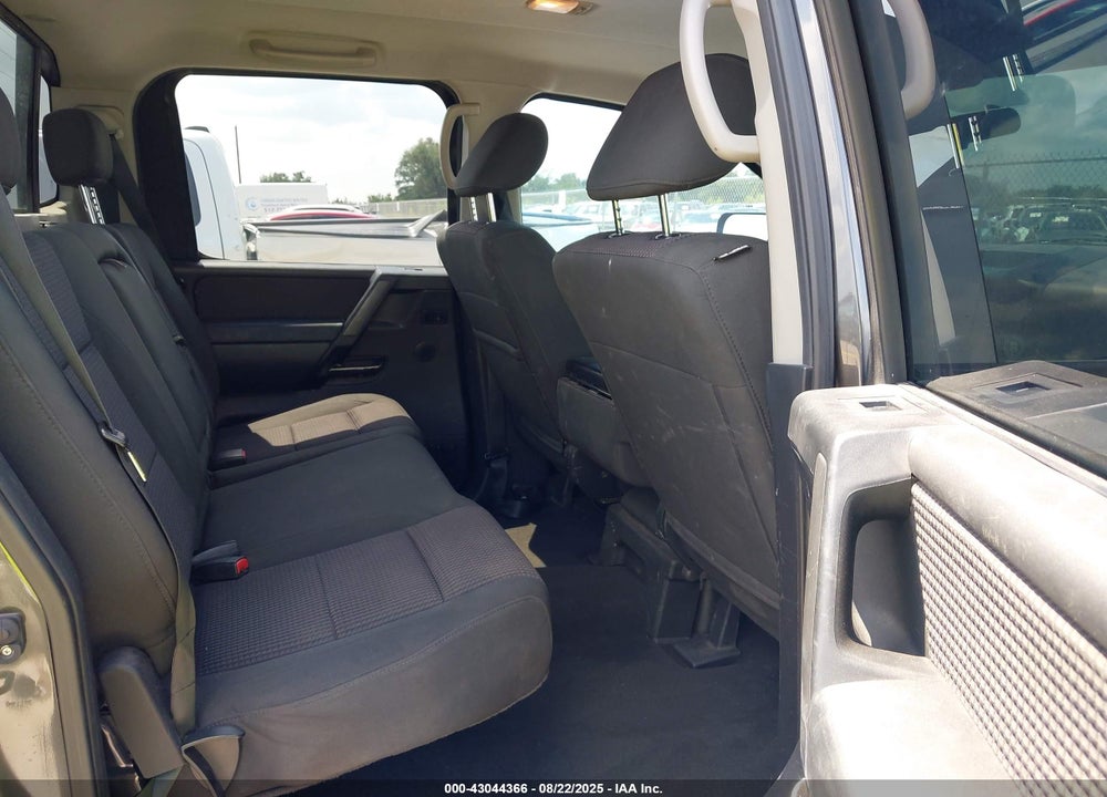 2010 NISSAN TITAN VIN: 1N6BA0EK8AN302234