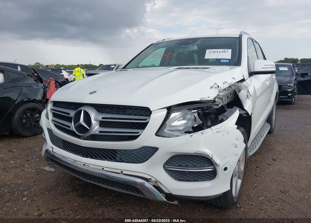 2016 MERCEDES-BENZ GLE 350 VIN: 4JGDA5JB1GA668868