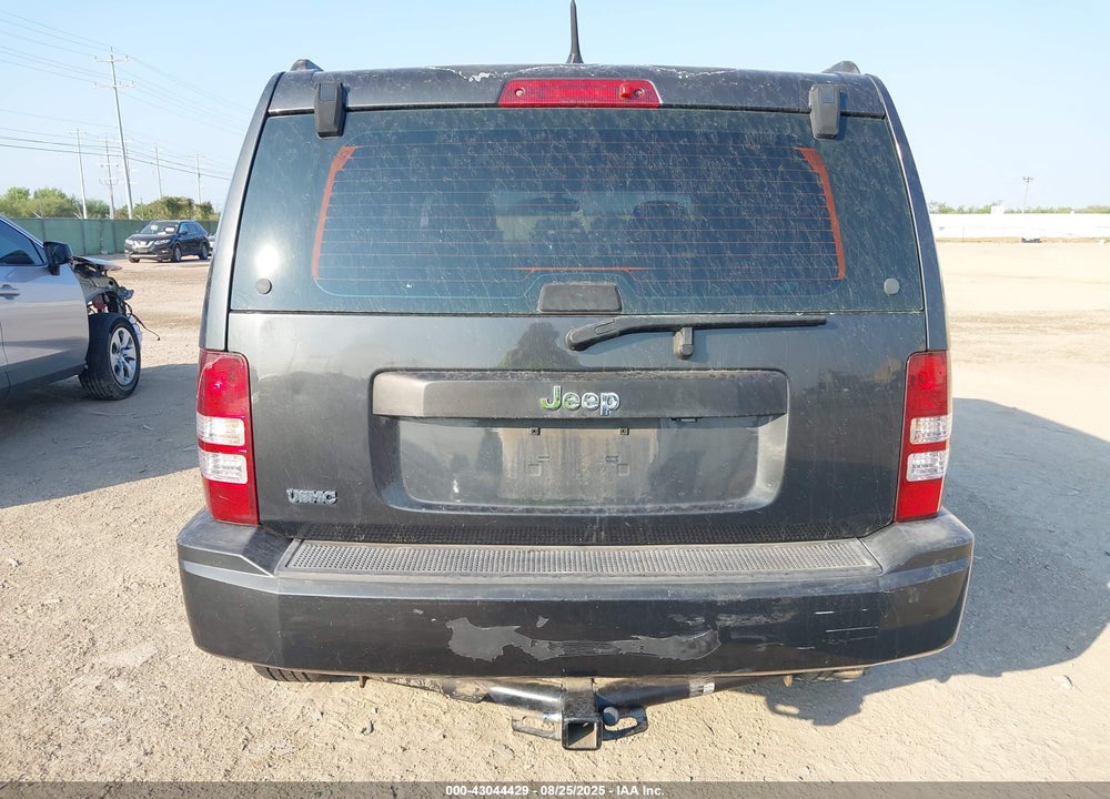 2011 JEEP LIBERTY VIN: 1J4PP2GK3BW552888
