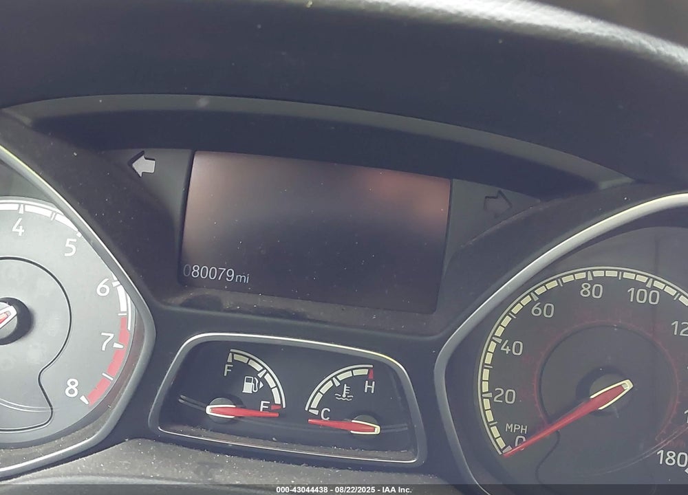 2018 FORD FOCUS VIN: 1FADP3L95JL332322