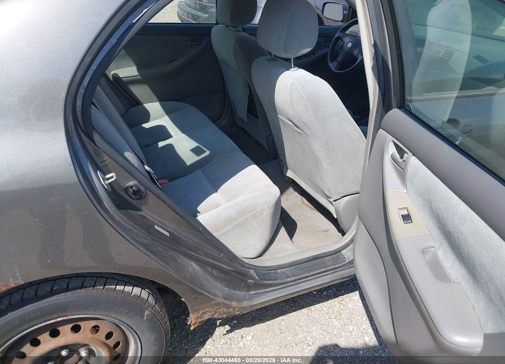 2008 TOYOTA COROLLA VIN: 1NXBR32E28Z962292