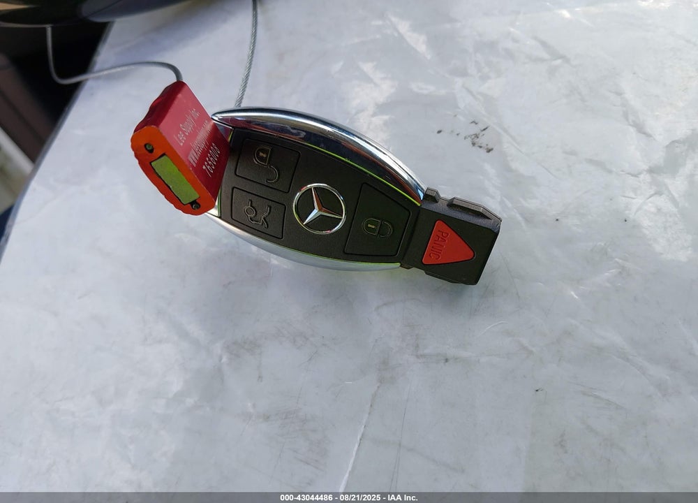 2015 MERCEDES-BENZ GL 550 4MATIC VIN: 4JGDF7DE0FA594828
