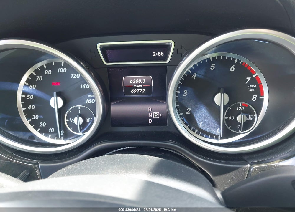 2015 MERCEDES-BENZ GL 550 4MATIC VIN: 4JGDF7DE0FA594828