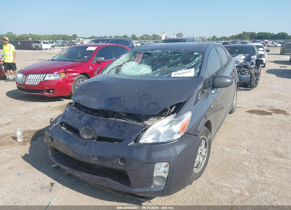 2011 TOYOTA PRIUS VIN: JTDKN3DU7B0284092