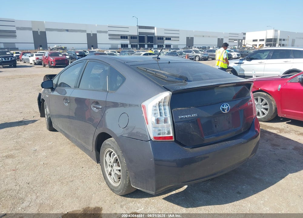 2011 TOYOTA PRIUS VIN: JTDKN3DU7B0284092