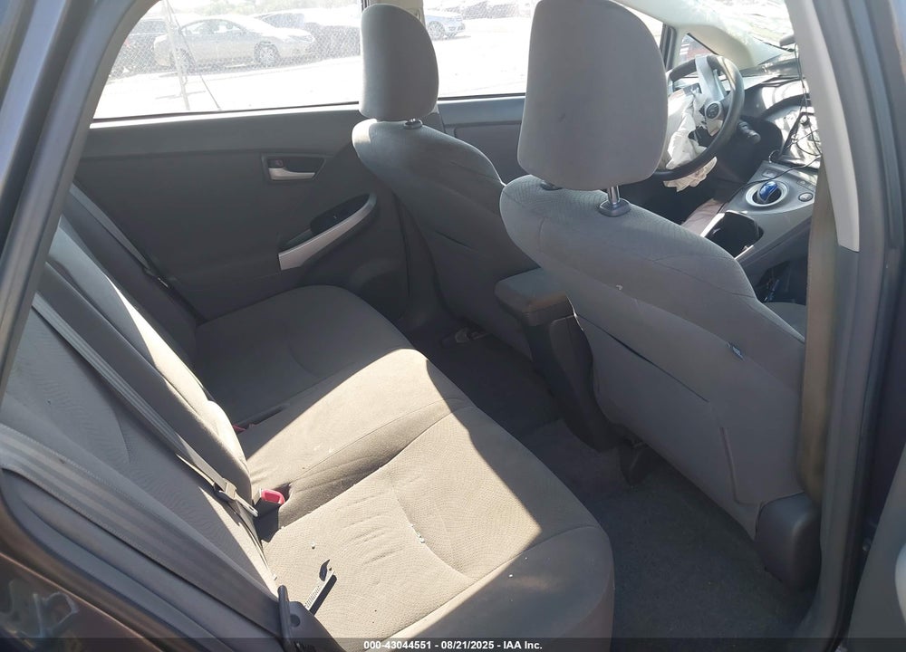 2011 TOYOTA PRIUS VIN: JTDKN3DU7B0284092