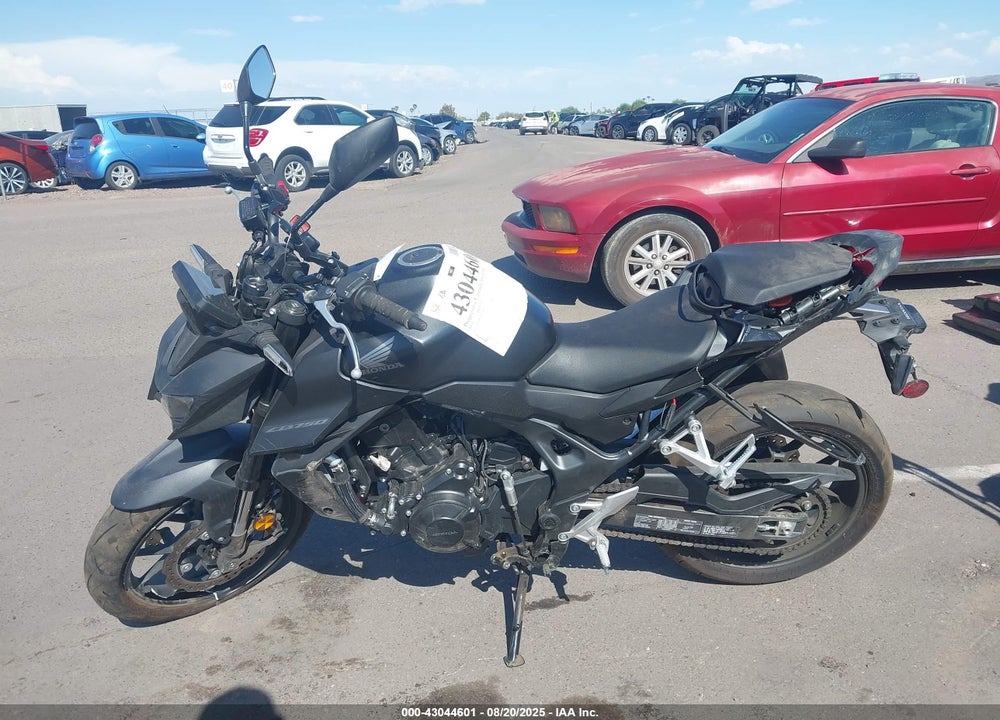 2025 HONDA CB750 A VIN: JH2RH2407SK001506