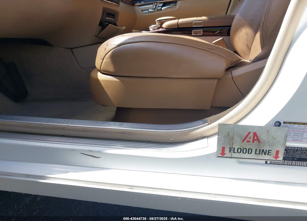 2007 MERCEDES-BENZ S 550 VIN: WDDNG71X47A081181