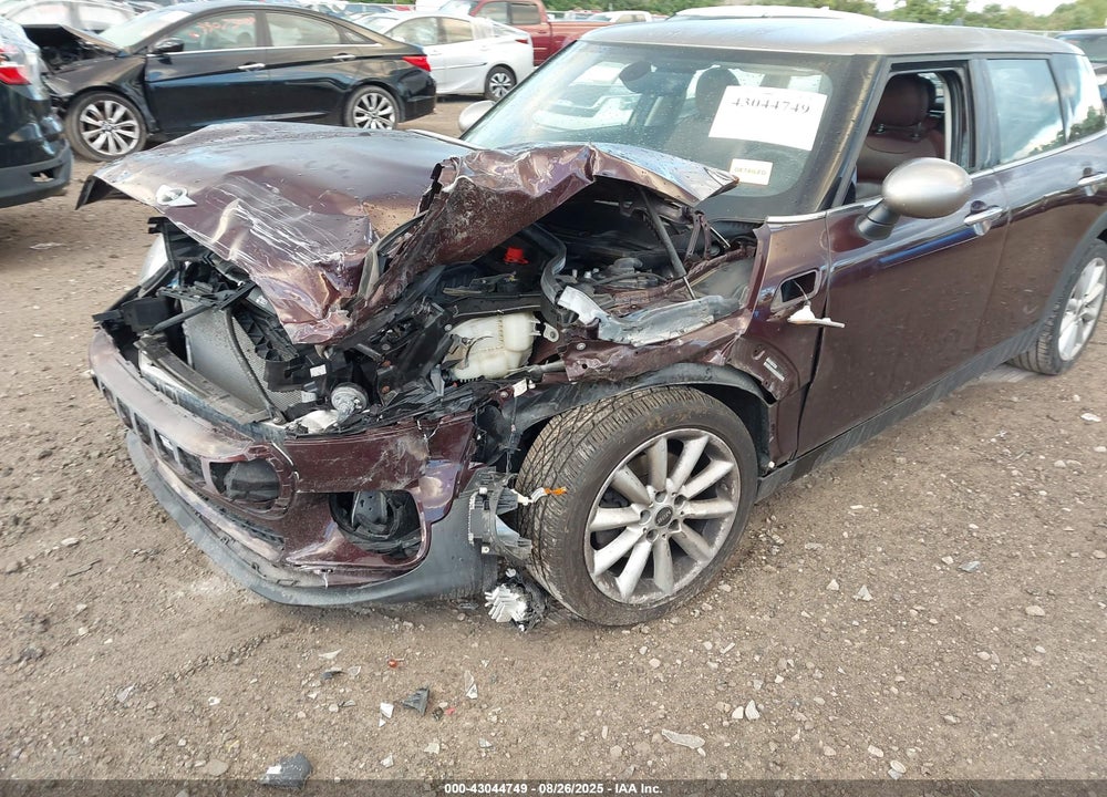2017 MINI COOPER CLUBMAN VIN: WMWLN5C31H2B35408