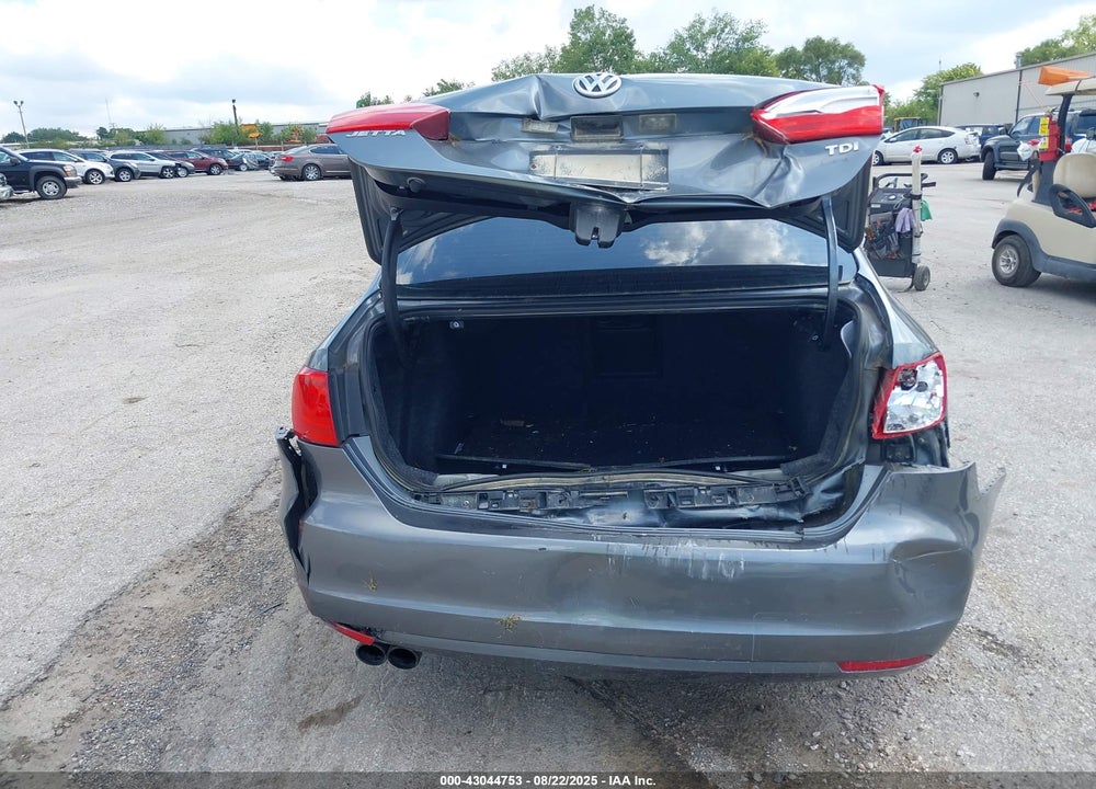 2011 VOLKSWAGEN JETTA 2.0L TDI VIN: 3VWLL7AJ7BM054672