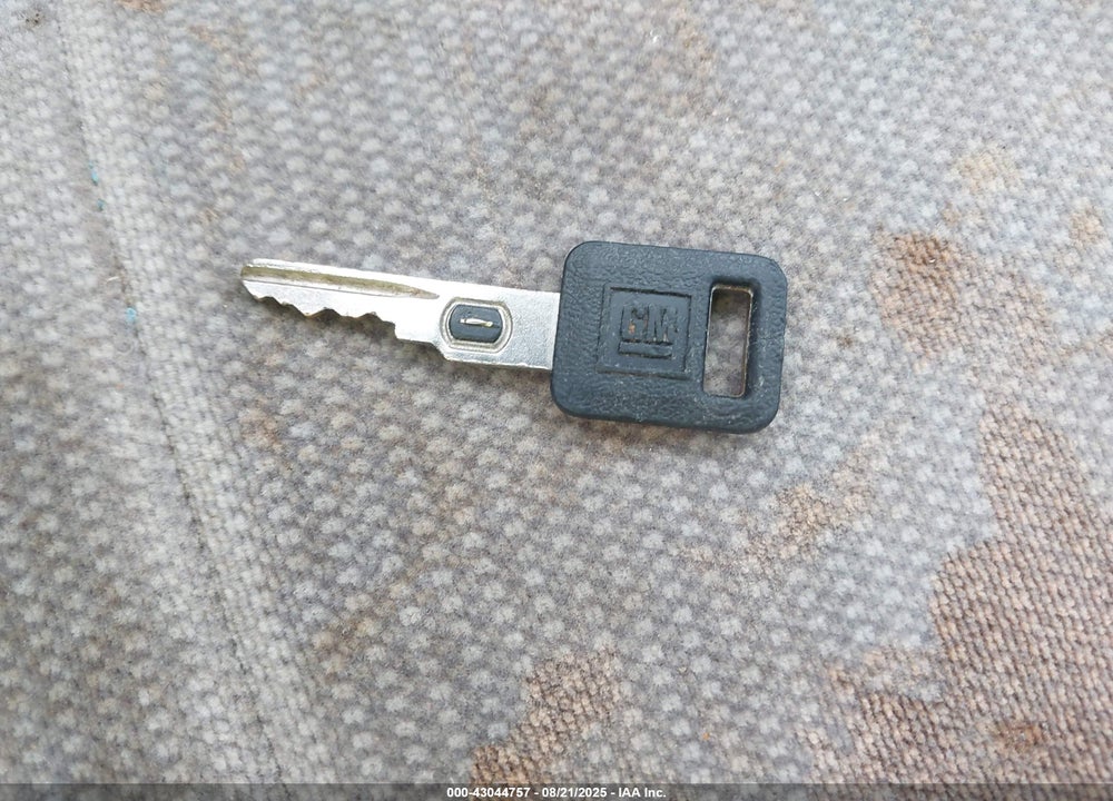 2000 CHEVROLET LUMINA VIN: 2G1WL52J7Y1244628