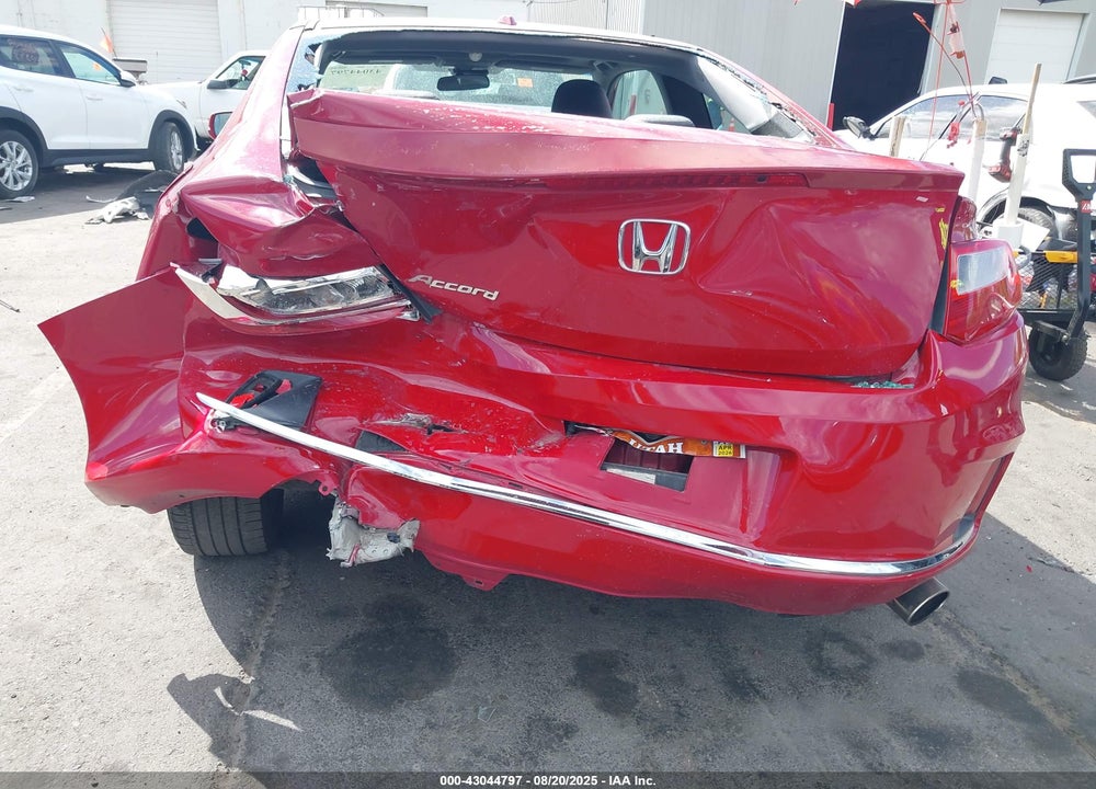 2013 HONDA ACCORD VIN: 1HGCT1B85DA001742