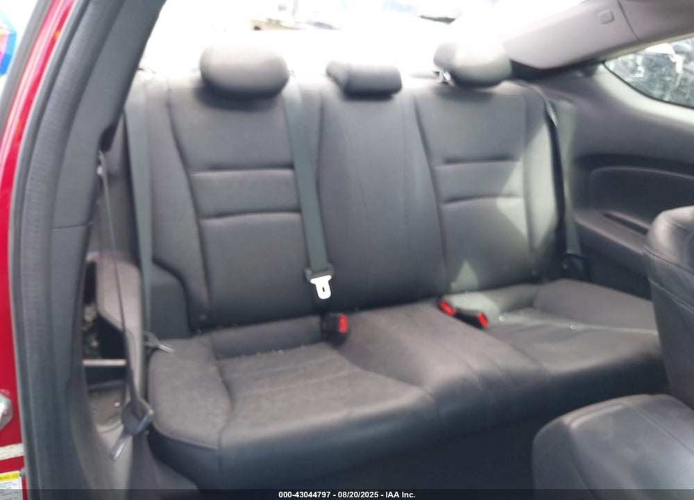 2013 HONDA ACCORD VIN: 1HGCT1B85DA001742