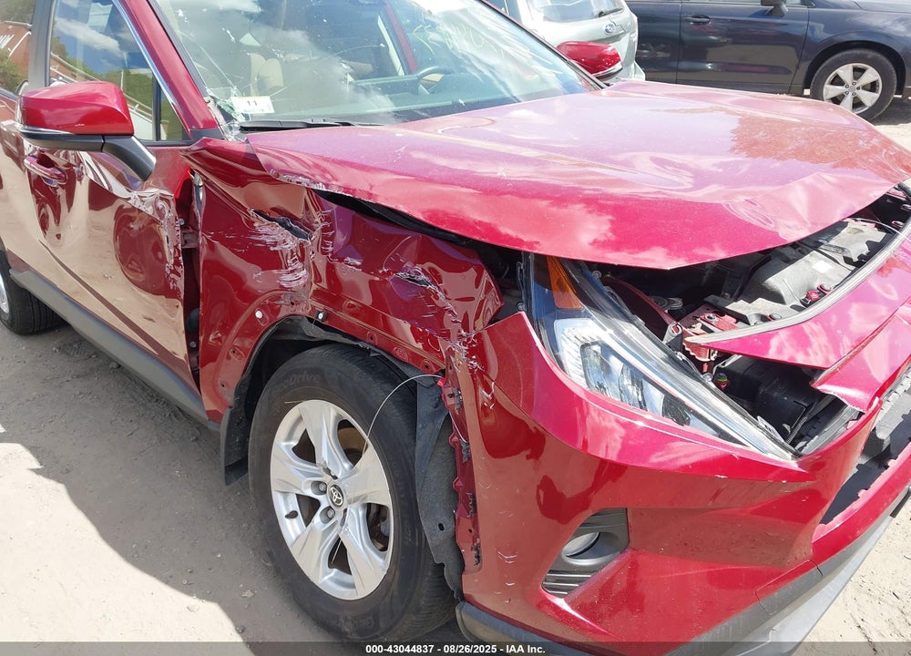 2020 TOYOTA RAV4 VIN: JTMP1RFVXLD530704