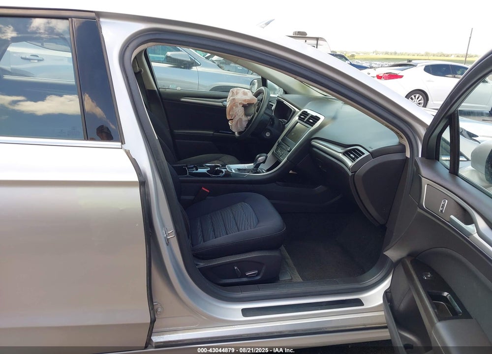 2016 FORD FUSION VIN: 1FA6P0H75G5131032