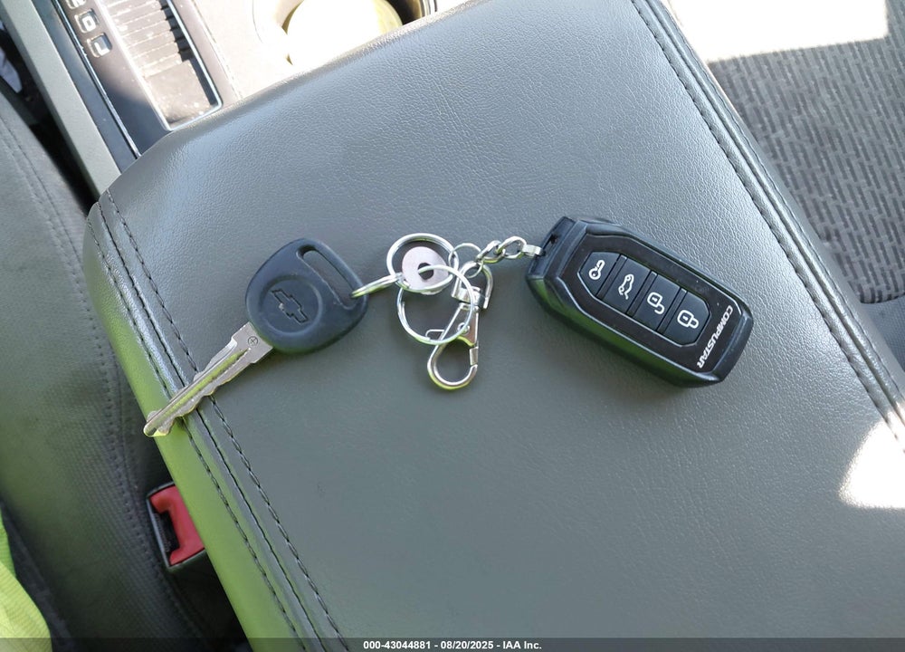 2010 CHEVROLET TRAVERSE VIN: 1GNLVFED2AS121784