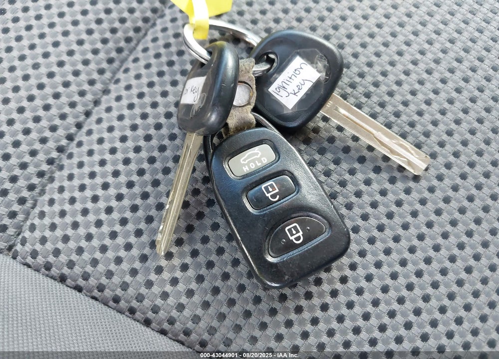 2011 HYUNDAI SONATA VIN: 5NPEB4AC1BH022384