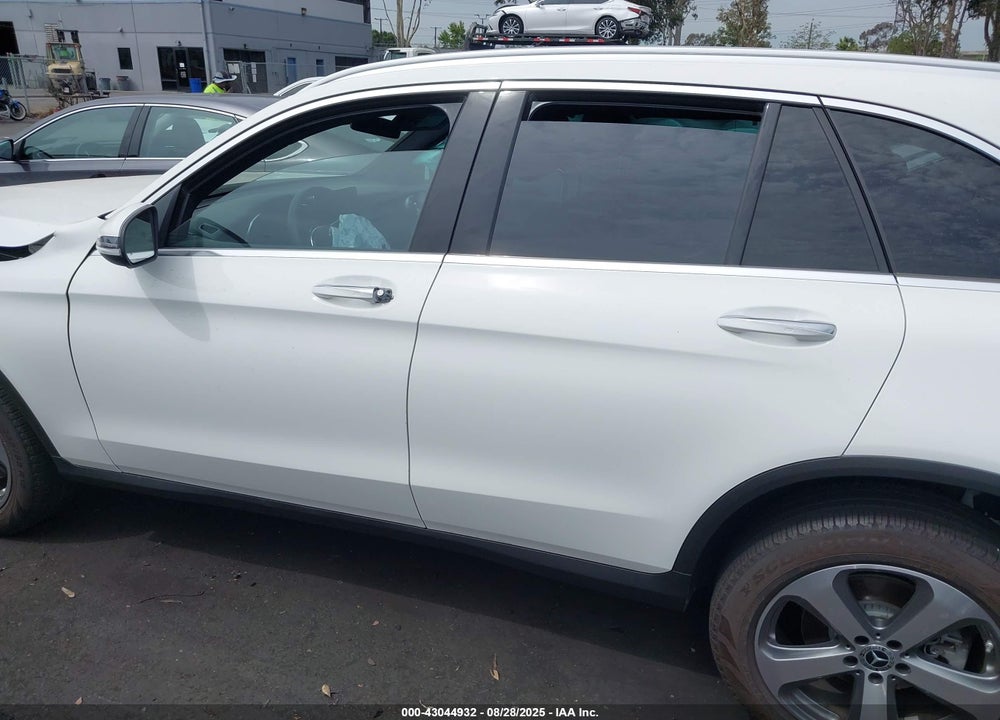 2022 MERCEDES-BENZ GLC 300 VIN: W1N0G8DBXNV397015