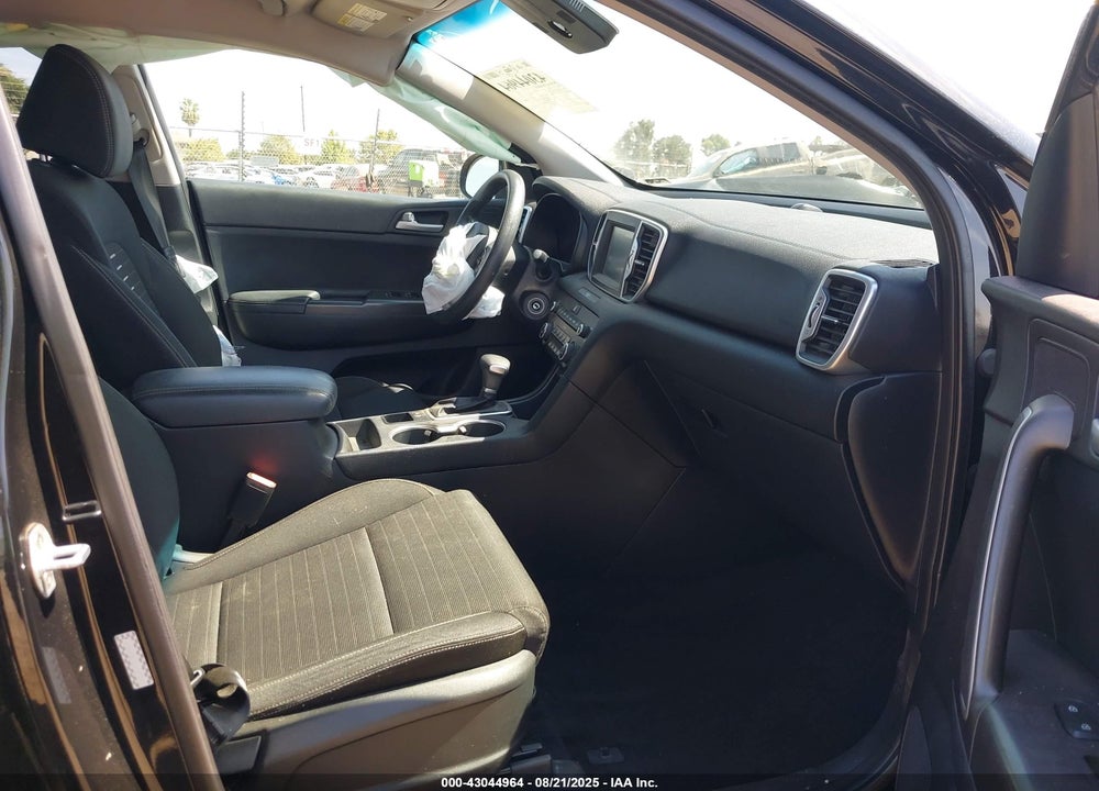 2018 KIA SPORTAGE VIN: KNDPM3AC9J7357229
