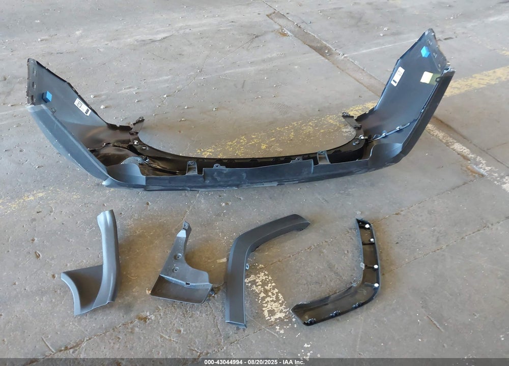 2024 TOYOTA RAV4 VIN: 2T3A1RFV4RC488615