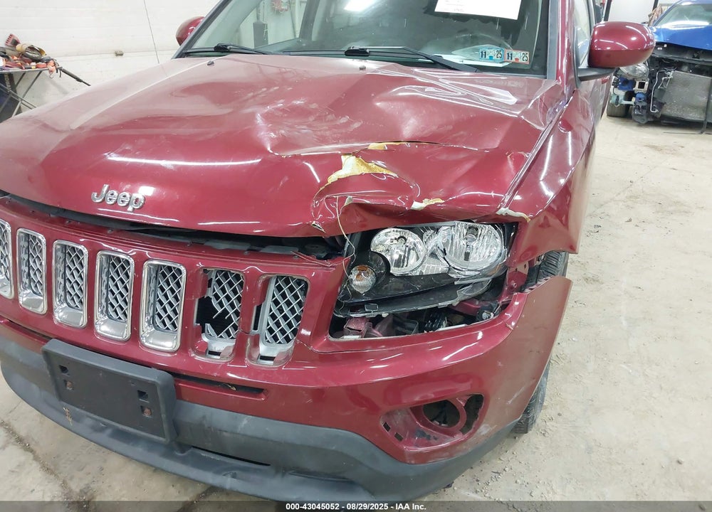 2014 JEEP COMPASS VIN: 1C4NJDEB0ED600165