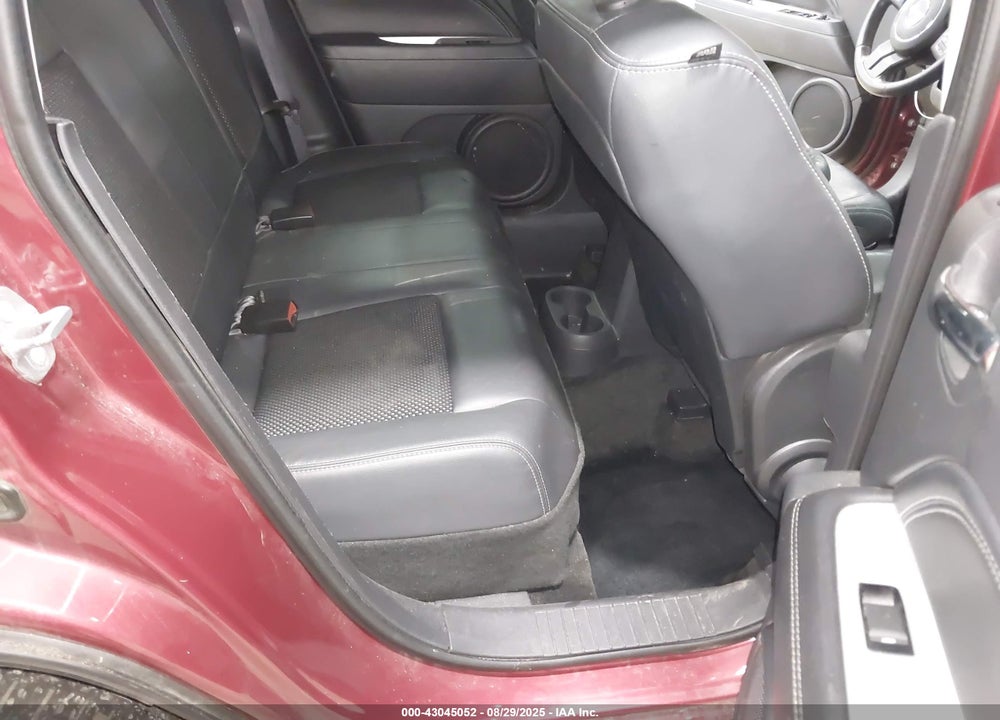 2014 JEEP COMPASS VIN: 1C4NJDEB0ED600165