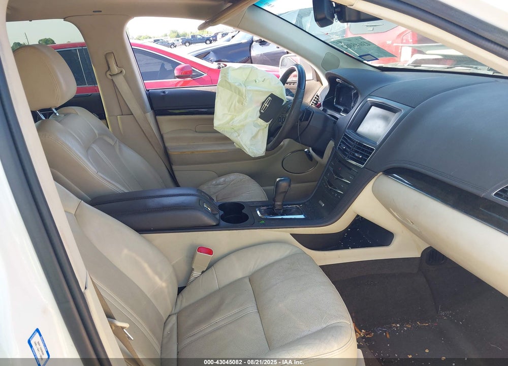 2013 LINCOLN MKT VIN: 2LMHJ5FK6DBL55409