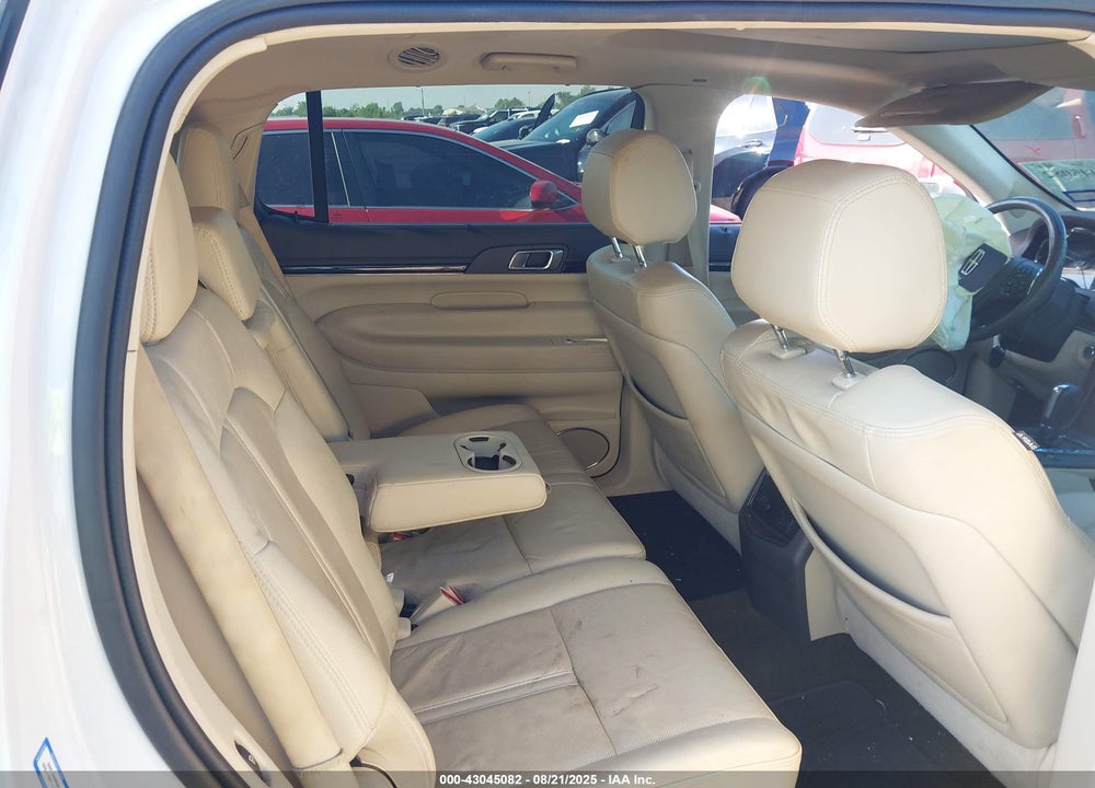 2013 LINCOLN MKT VIN: 2LMHJ5FK6DBL55409