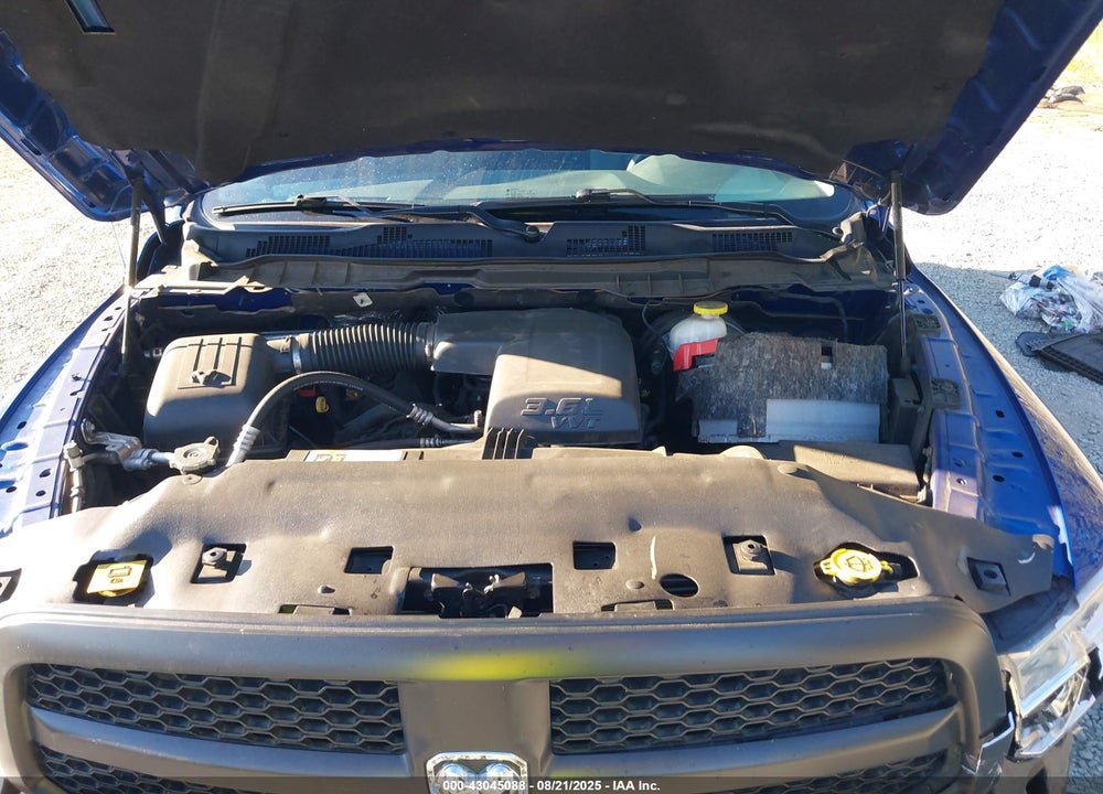 2019 RAM 1500 VIN: 1C6RR7KG4KS681357