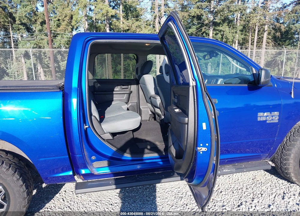 2019 RAM 1500 VIN: 1C6RR7KG4KS681357