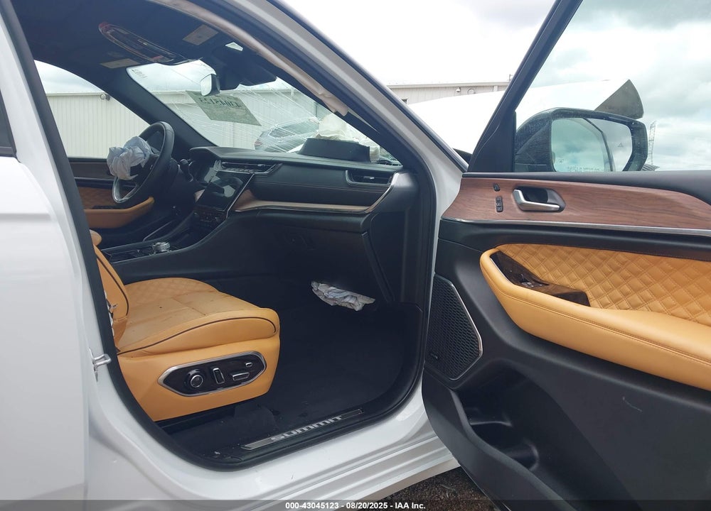2023 JEEP GRAND CHEROKEE SUMMIT 4X4 VIN: 1C4RJHEG9P8819559