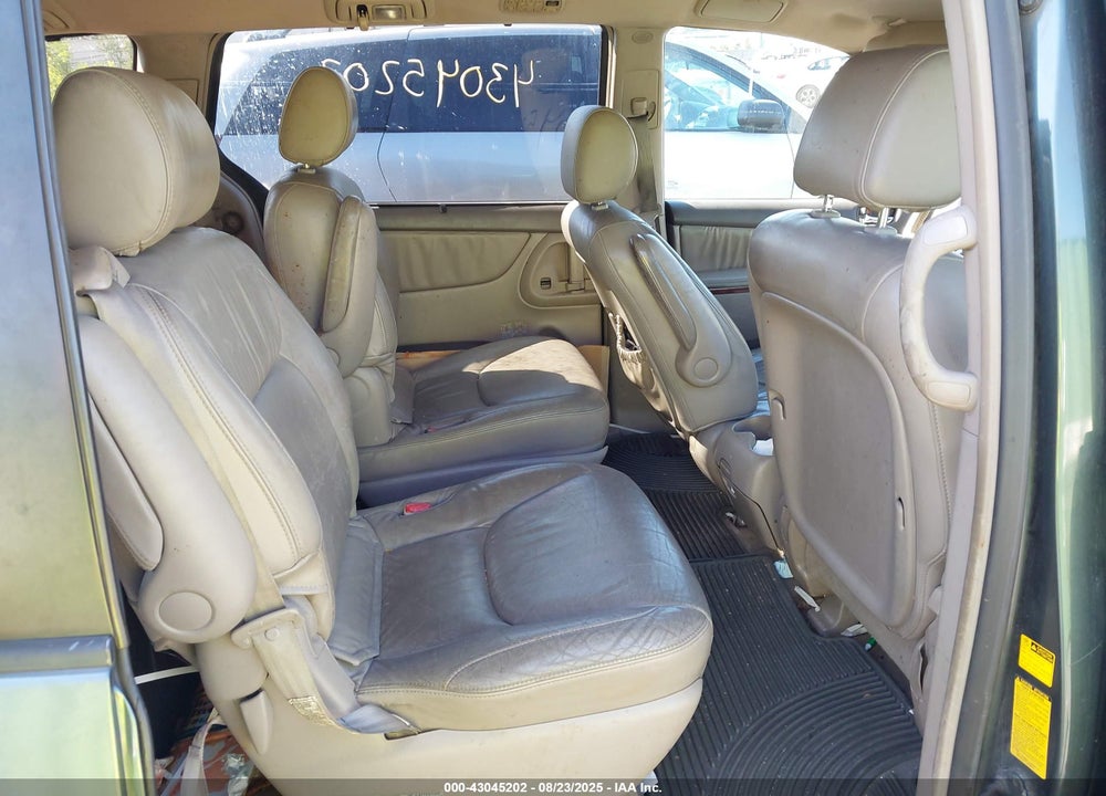 2004 TOYOTA SIENNA XLE VIN: 5TDBA22C84S022081