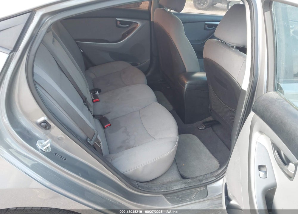 2013 HYUNDAI ELANTRA VIN: 5NPDH4AE7DH361553
