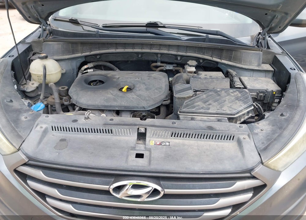 2016 HYUNDAI TUCSON SE VIN: KM8J33A42GU069382