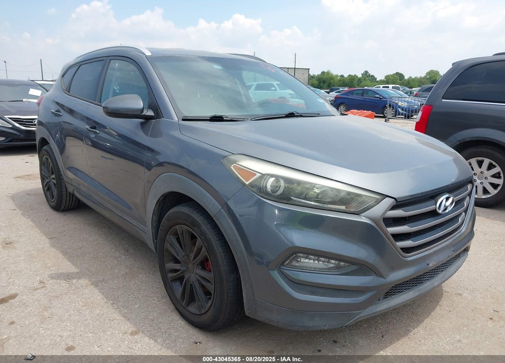 2016 HYUNDAI TUCSON SE VIN: KM8J33A42GU069382
