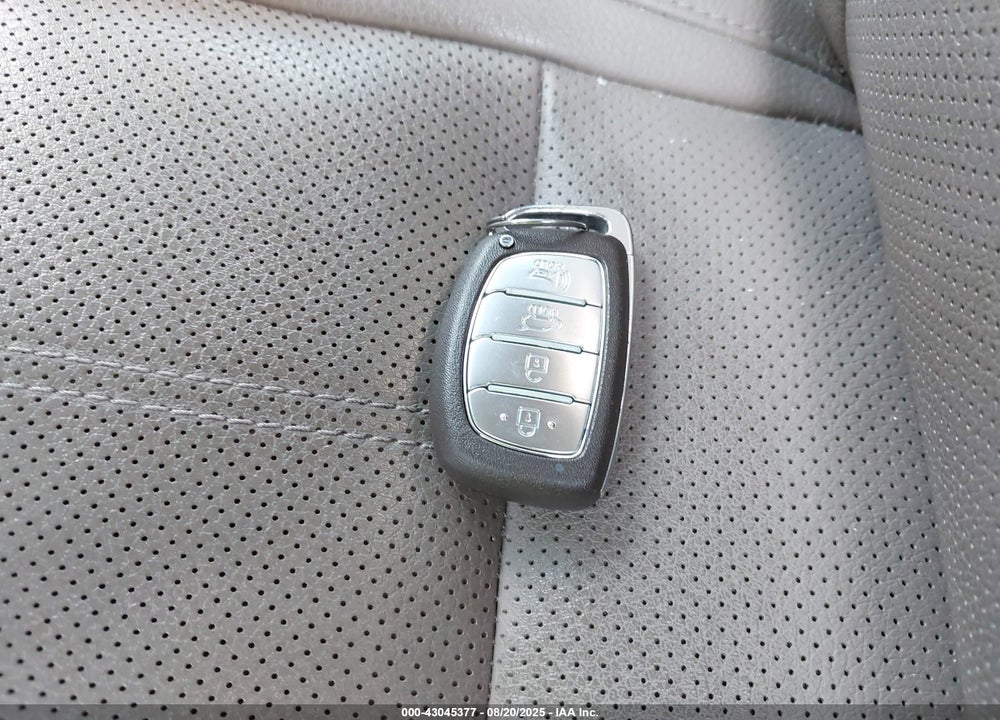 2014 HYUNDAI TUCSON VIN: KM8JUCAG6EU802764