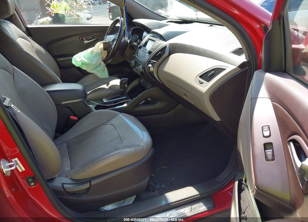 2014 HYUNDAI TUCSON VIN: KM8JUCAG6EU802764
