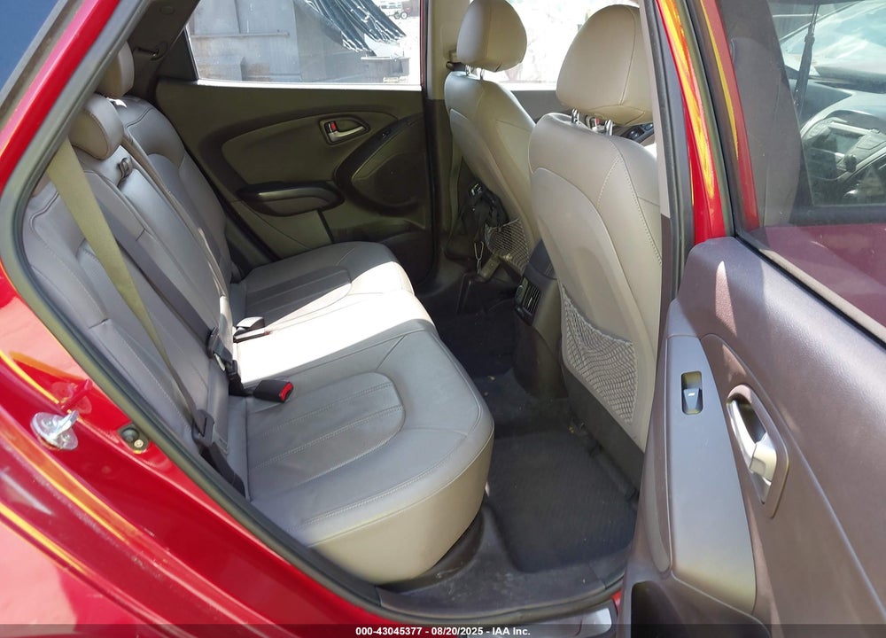 2014 HYUNDAI TUCSON VIN: KM8JUCAG6EU802764