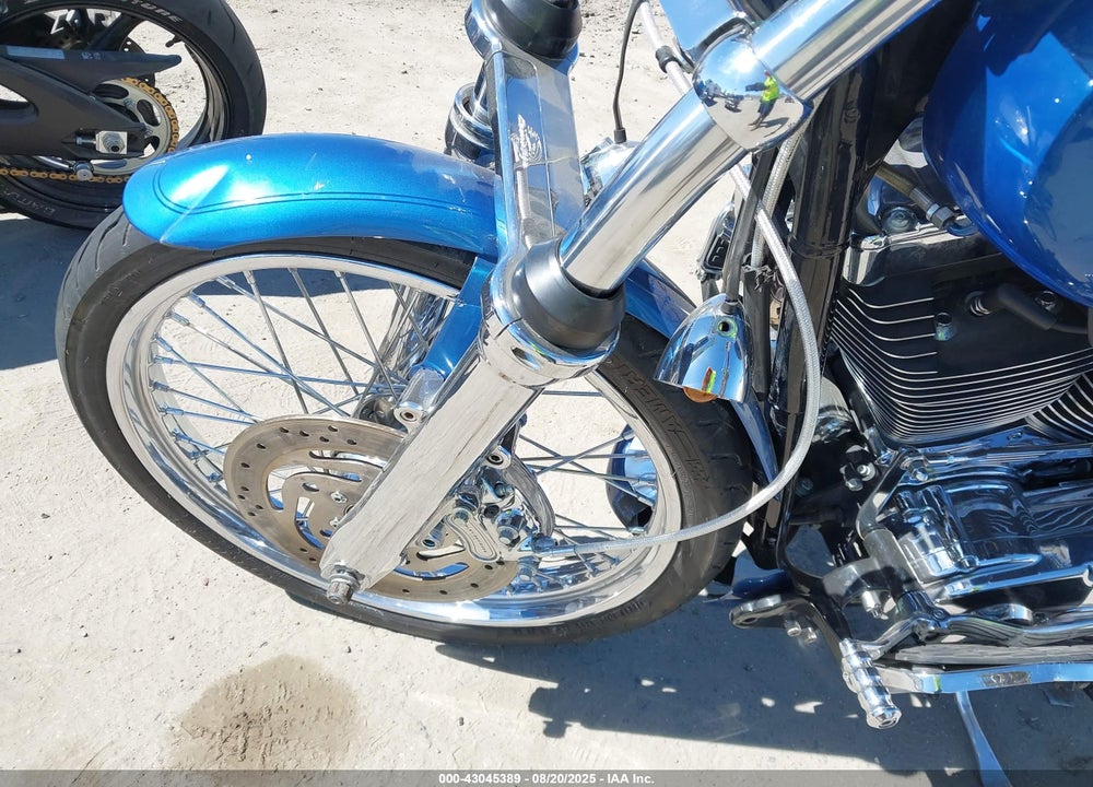 2005 HARLEY-DAVIDSON FXDWGI VIN: 1HD1GPW335K335676