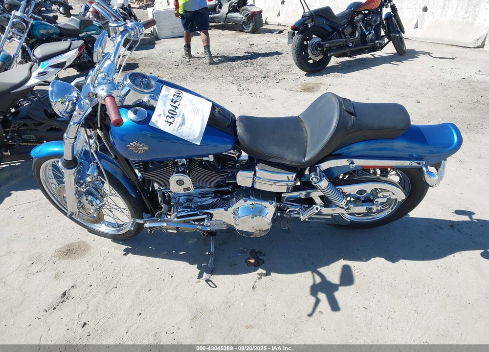 2005 HARLEY-DAVIDSON FXDWGI VIN: 1HD1GPW335K335676