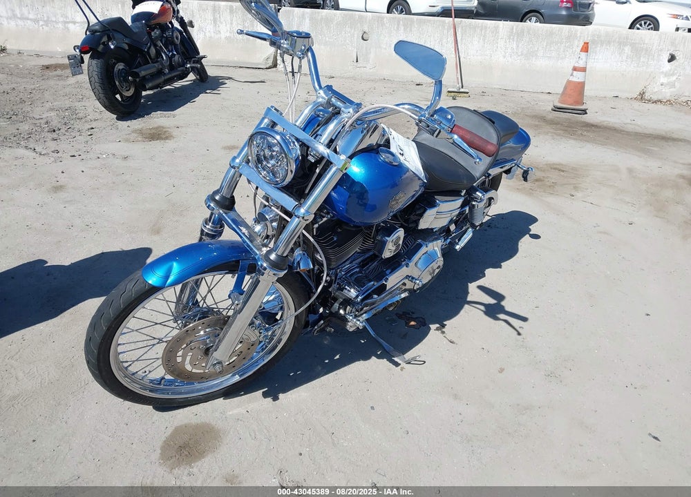 2005 HARLEY-DAVIDSON FXDWGI VIN: 1HD1GPW335K335676