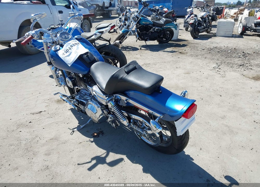 2005 HARLEY-DAVIDSON FXDWGI VIN: 1HD1GPW335K335676