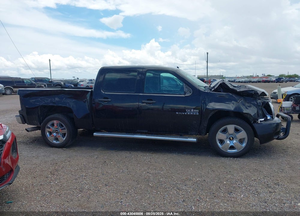 2011 CHEVROLET SILVERADO 1500 LT VIN: 3GCPCSE0XBG311850