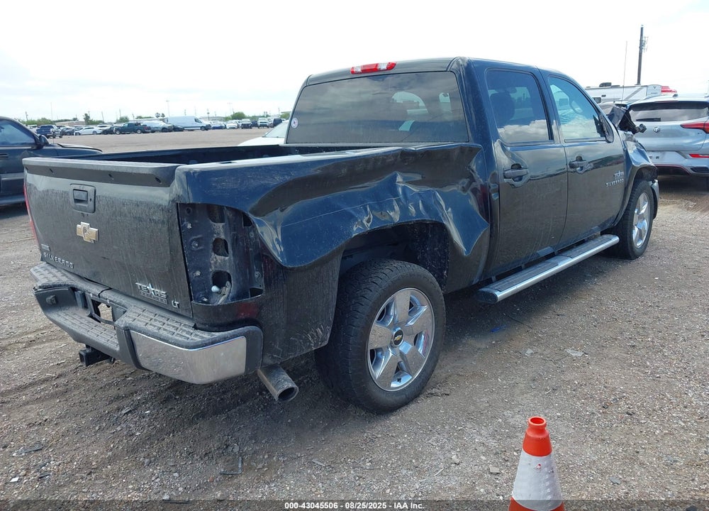 2011 CHEVROLET SILVERADO 1500 LT VIN: 3GCPCSE0XBG311850