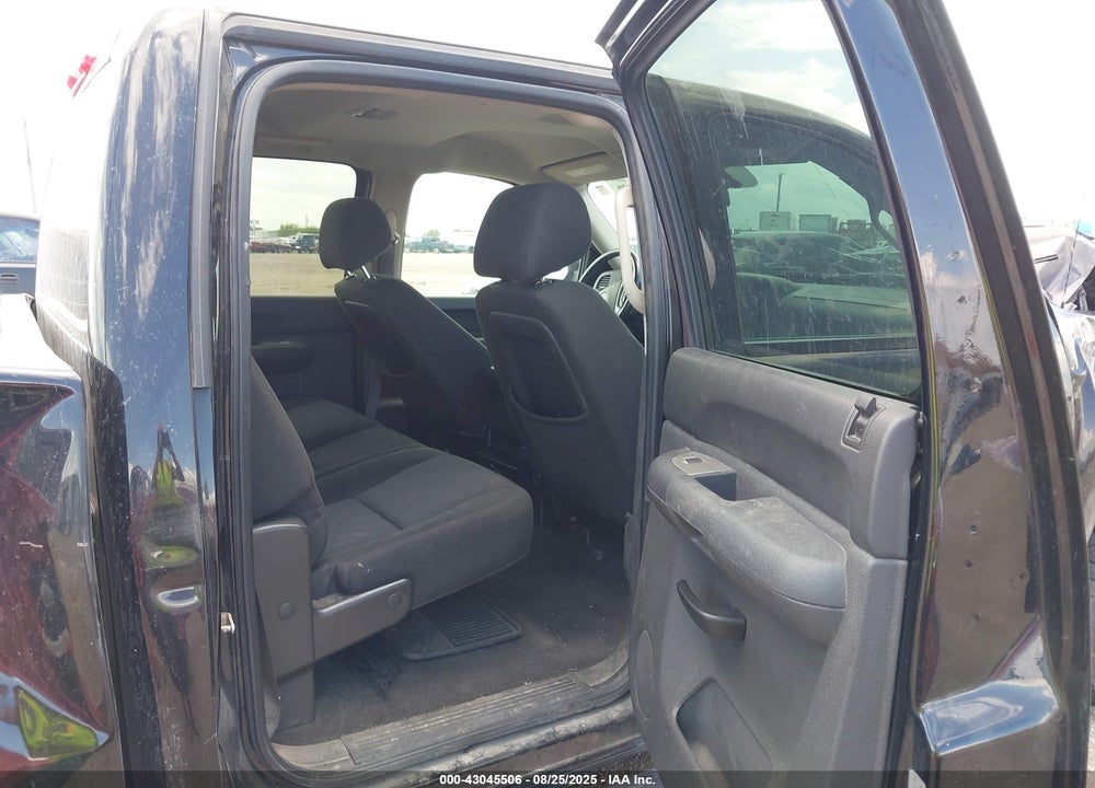 2011 CHEVROLET SILVERADO 1500 LT VIN: 3GCPCSE0XBG311850