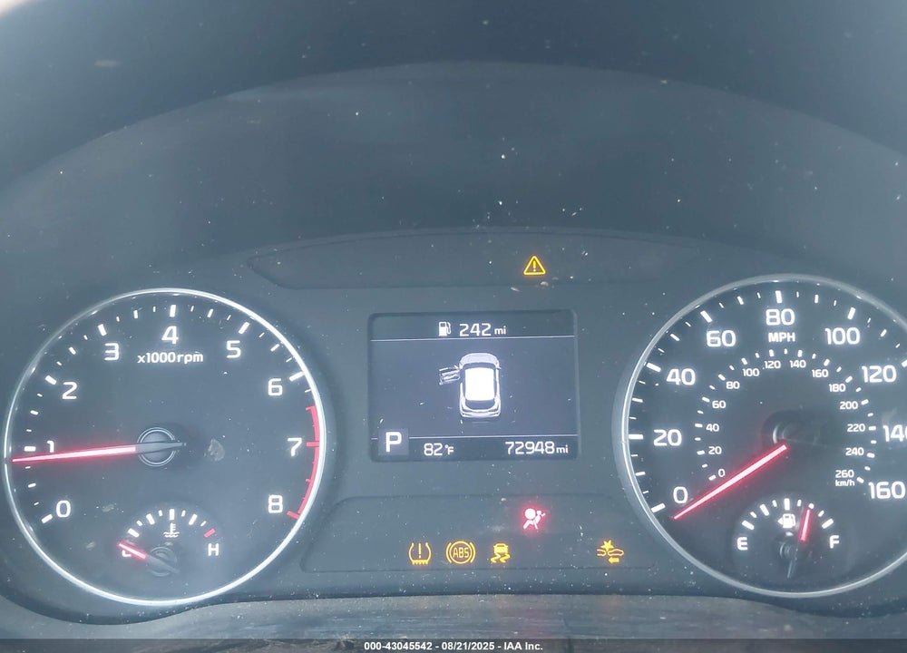 2021 KIA SELTOS VIN: KNDEUCAA8M7071320
