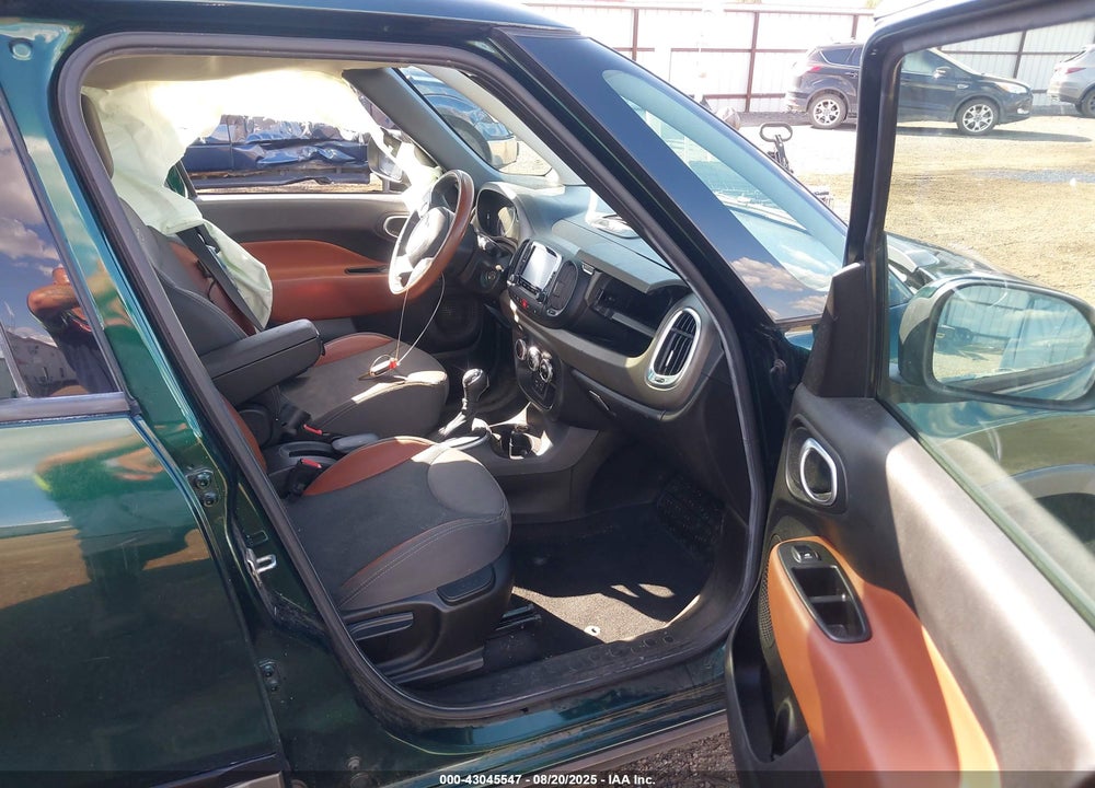 2014 FIAT 500L VIN: ZFBCFADH0EZ018893