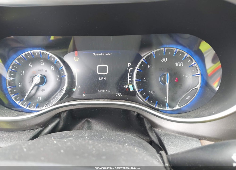 2018 CHRYSLER PACIFICA VIN: 2C4RC1GG3JR110037