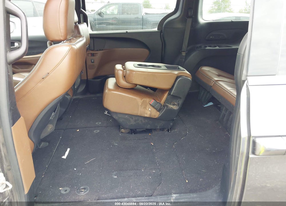 2018 CHRYSLER PACIFICA VIN: 2C4RC1GG3JR110037