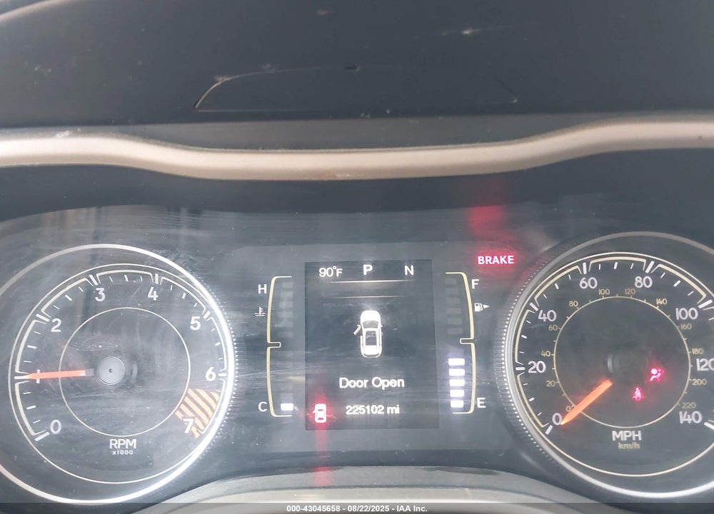 2015 JEEP CHEROKEE VIN: 1C4PJMCB2FW744253